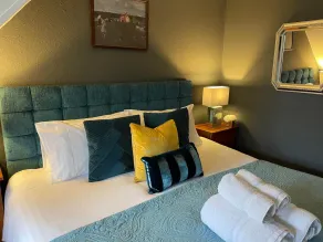 Broadlands - Room
