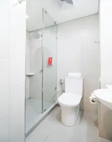 Red Planet BGC The Fort - Baño