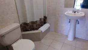 Hotel Cajamarca - Bathroom