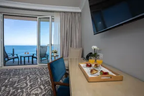 Royal Blue Hotel - Room