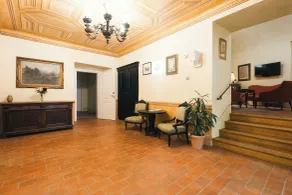 Hotel Latrán - Coin salon dans le hall