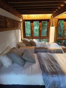 Private Wooden Pool Villa in Mae Rim for 4-6 Guests - Room