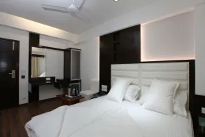Atithi The Hotel - Chambre