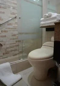 Altipacha Ayacucho Hotel - Bathroom