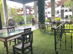 Town In Town Gardent Resort - Restaurant