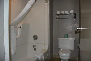 Studio 6-Grand Prairie, TX - Bathroom