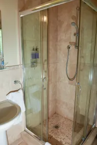 Mandalay Guest House Plettenberg Bay - Bathroom