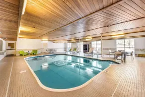 Quality Inn & Suites University Fort Collins - Piscine