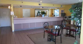 Travel Inn - Lugoff - Lobby