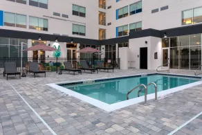 Aloft by Marriott Savannah Airport - Piscine