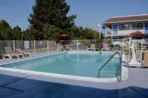 Motel 6-Springfield, OR - Eugene North - Piscina