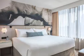 Delta Hotels by Marriott Vancouver Downtown Suites - Room