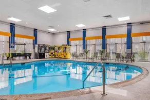 MainStay Suites MSP Airport - Mall of America - Piscine