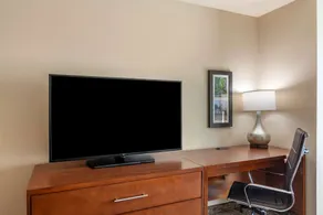 Comfort Inn & Suites Charlottesville Hollymead Town Center - Room