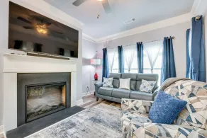 Atlanta Home w/ Patio, 8 Mi to Downtown + Aquarium - Interni
