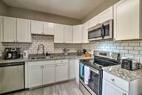Home w/ Hot Tub < 2 Mi to Downtown Richmond! - Interiör