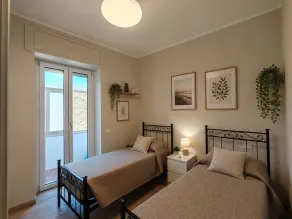 Cozy Apartment Overlooking the Main Square - Værelse