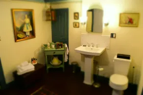 Daniels House Inn - Bathroom