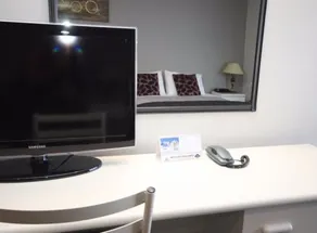 Champers Motor Inn - Chambre