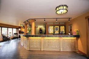 The Bard's Inn - BW Signature Collection by Best Western - Hall