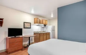 Extended Stay America Select Suites - Louisville - South - Room