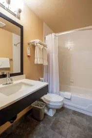 Ramada by Wyndham Cranbrook - Chambre
