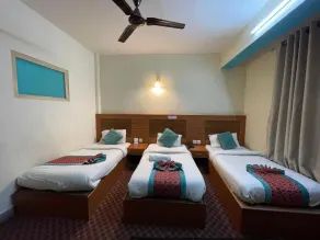 Hotel The President - Habitación