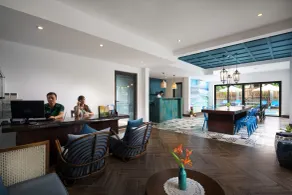 The Blue Alcove Hotel - Reception