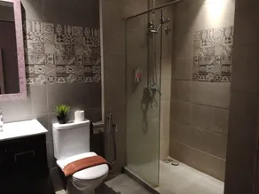Lemon8 Hotel Apartment - Badeværelse