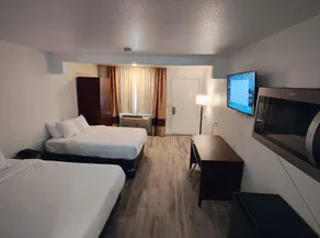 Rodeway Inn & Suites Rancho Cordova - Folsom - Værelse