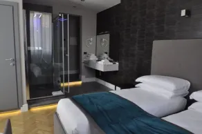 Place 24 Suites & Wellness - Chambre