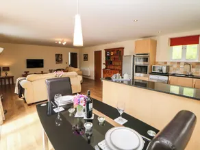 The Lodge - Private kitchen