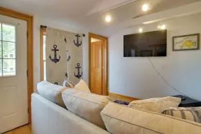 Walk to Beach! Oak Bluffs Home & Studio - Interiør