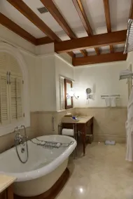 Taj Falaknuma Palace - Salle de bain