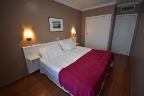 Coral La Quinta Park Suites - Zimmer