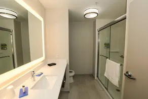 Holiday Inn Express Hillsboro I-35 by IHG - Badeværelse