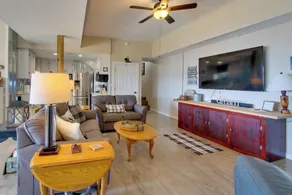Waterfront Gem w/ Fire Pits & Dock in Georgetown - Innvendig