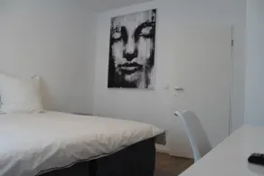 Chillinghouse 9 - Room