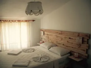 Derin Apart - Room