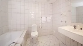 Home Hotel Bastion - Bathroom
