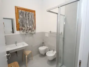 Modern apartment near the beach - Bagno
