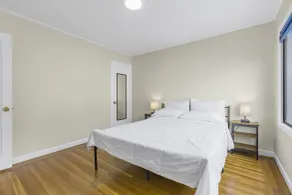 3 Bedroom 2 Bathroom House, Walkable to BART, Free Parking, Views - Room