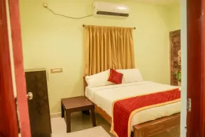 Saraswathi Auro Residency - Rum