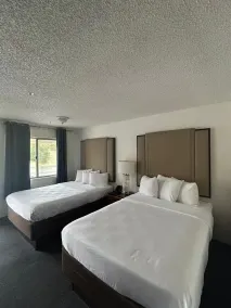 Desert Motel Ridgecrest, CA - Habitación