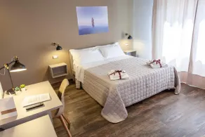 Five Rooms Brolo - Room