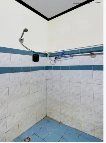 Hotel O Manisee 1 Homestay Syariah - Bathroom