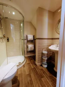 The Ship Inn - Bathroom