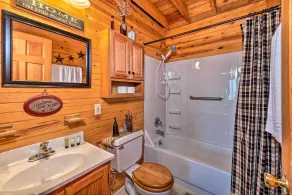 NY! Privat flugt ~ 5 mi til Dale Hollow Lake! - Interiør