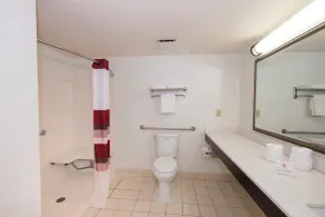 Red Roof Inn & Suites Stafford, VA - Quantico - Bagno