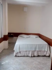 Lelis Hotel - Habitación